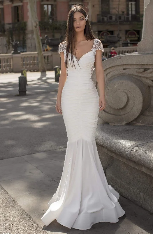 Wedding dress made in USA support small--Tarik Ediz - 93942 Short Sleeve Mid Ruched Mermaid Dress Wedding dress made in USA support small--Tarik Ediz - 93942 Short Sleeve Mid Ruched Mermaid Dress