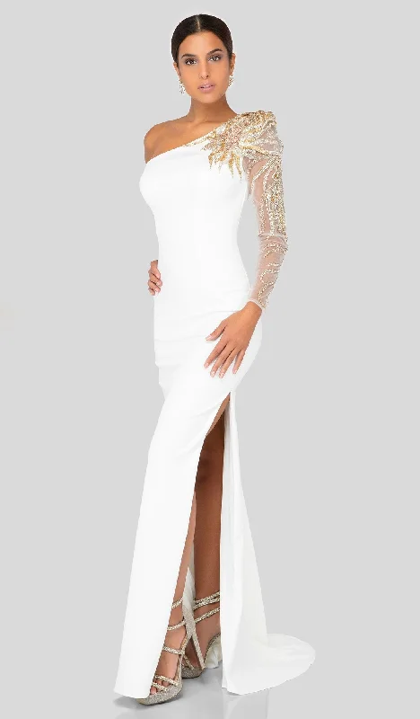 Wedding dress: care tips cleaning wow--Terani Couture 1911E9094