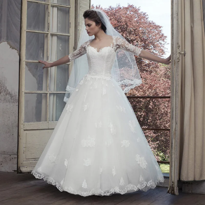 Dress for wedding current style trend vibe--Vintage Lace Yarn Appliques Back Half Sleeve Sweetheart Ball Gown Wedding Dress, AB1111 Dress for wedding current style trend vibe--Vintage Lace Yarn Appliques Back Half Sleeve Sweetheart Ball Gown Wedding Dress, AB1111