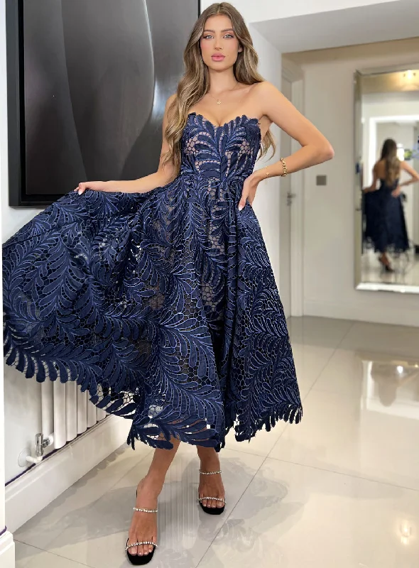 NAVY/NUDE